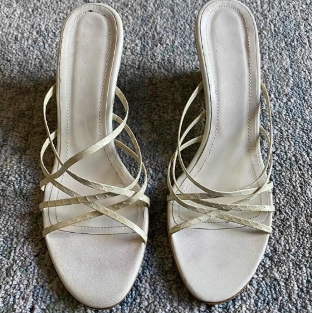 women shoes Heels